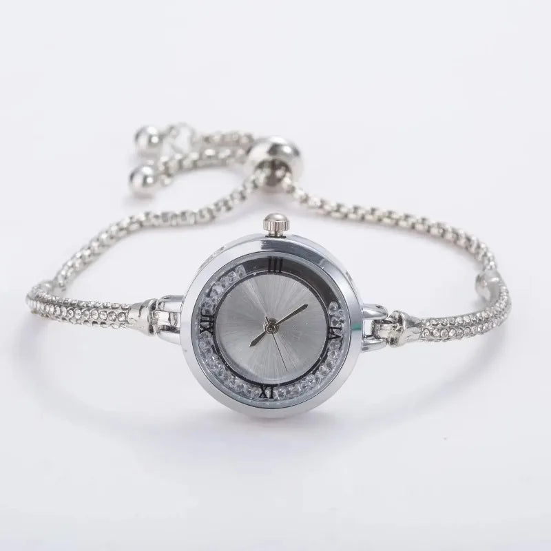 Fashion Women's Wristwatch Gold Bracelet Small Dial Elegant Watch New Cute Women Steel Bracelet Watch Quartz Wristwatch