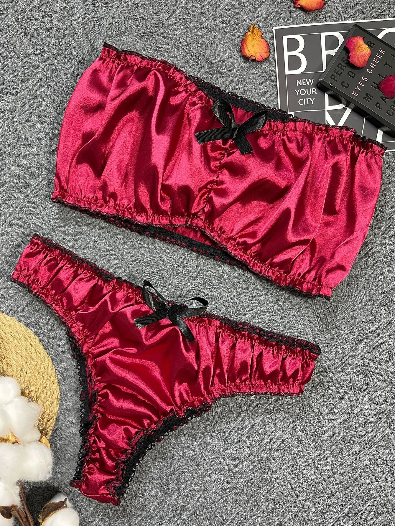 Women's Sexy Lingerie Set Black Lace Trim Strapless Tube Top + Shorts Solid Color Outfits Chest Wrap Backless Crop sleepwear