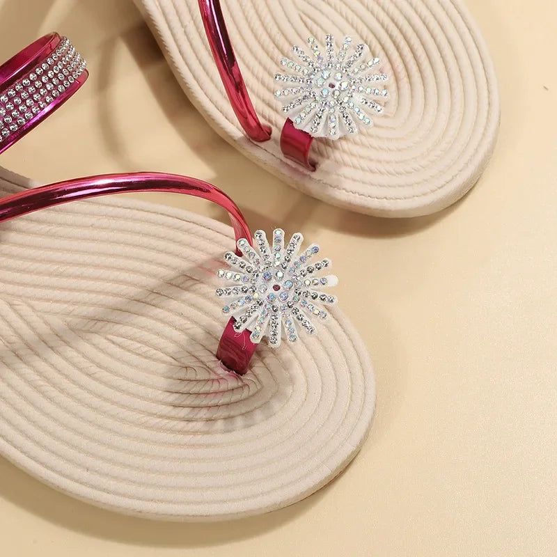 Women Summer Flat Rhinestone Flower Beach Slippers Comfy Clip Toe Lady Flat Beach Sandals Casual Female Flip Flops Zapatos Mujer