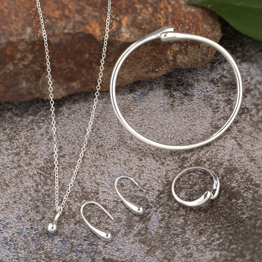 Europe and America  Accessory Water Drop Necklace Four-Piece Set Fashion Bracelets Rings Earrings Necklace Paty Jewerly Set Gift