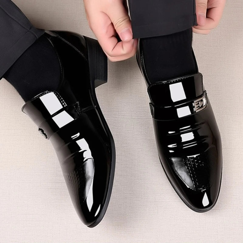 2025 New Men's Leather Shoes Fashion Business Mens Formal Shoe Plus Size Slip on Wedding Shoes Pointed Toe Summer Shoes for Men