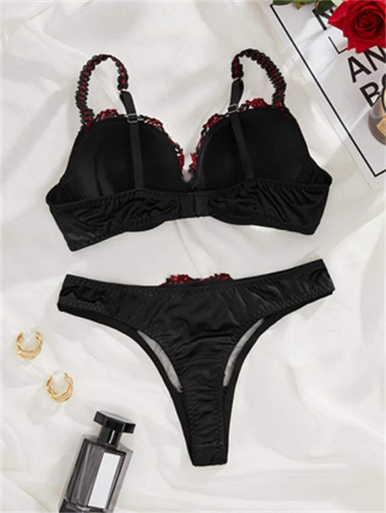 Sexy Women Lingerie Steel Ring Bra and Panty Set Red Floral Embroidery Lace Lingerie Intimate Seamless Underwear Three-point Set