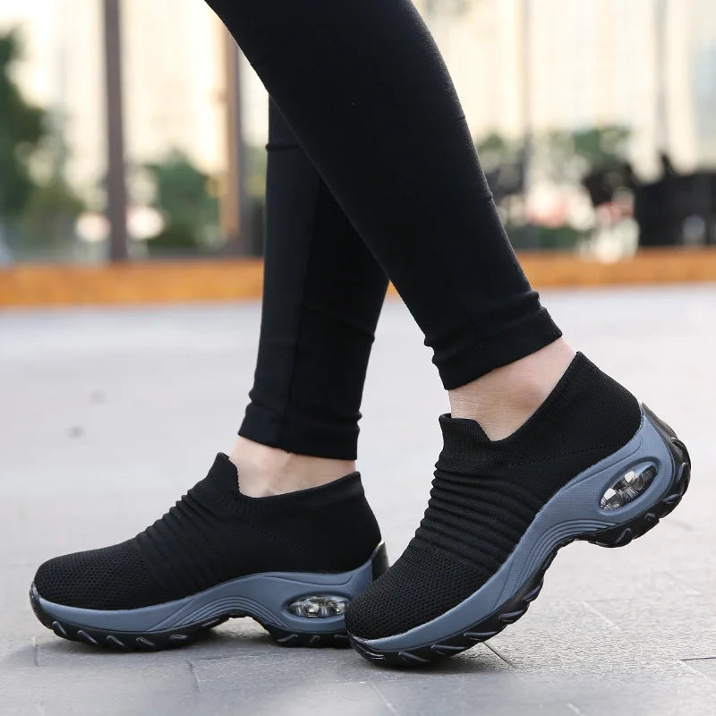 Fashion Women's Casual Sneakers Summer Comfort Mesh Running Shoes Breathable Cushion Black Sneakers for Women 2026 Student Shoes