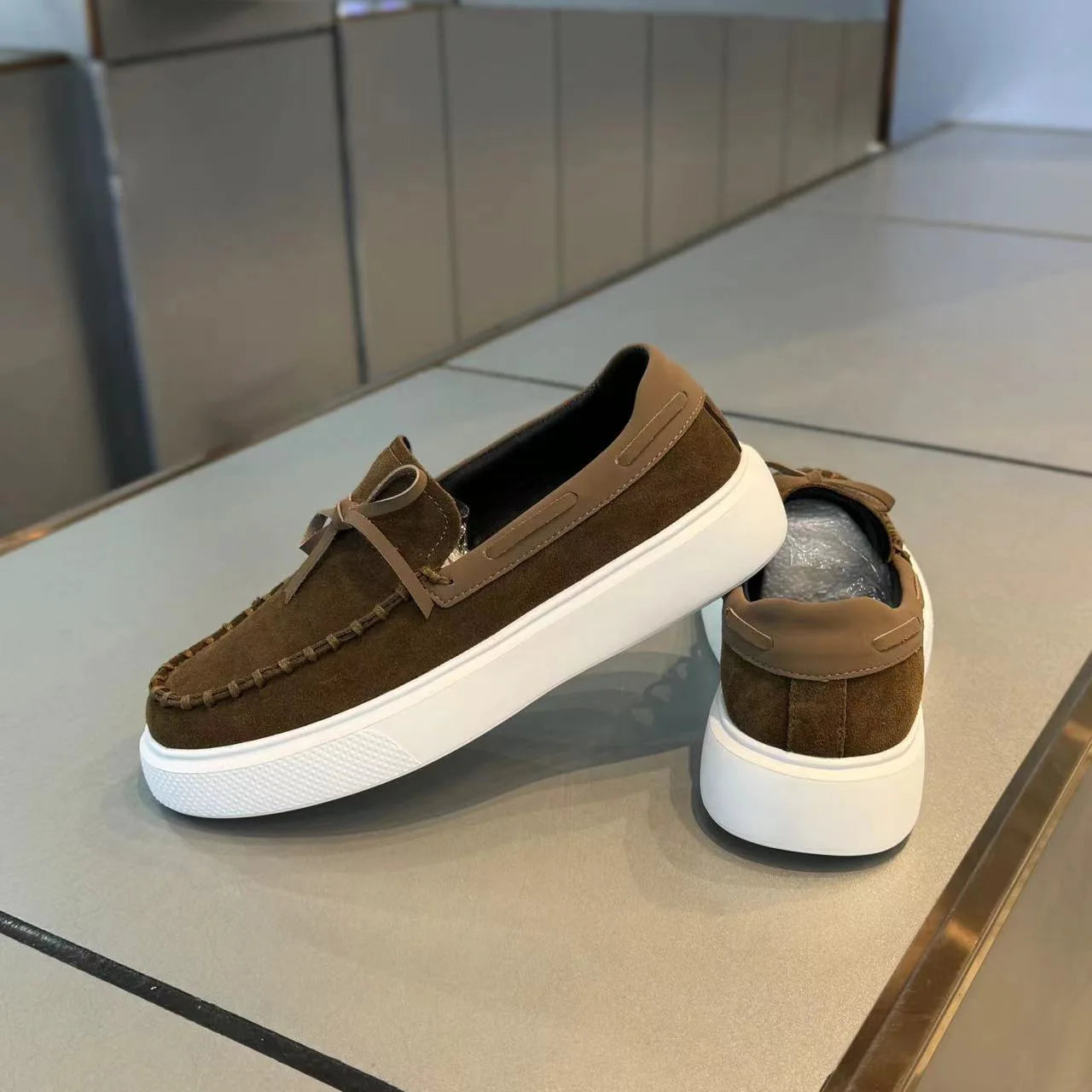 Trend Men's Shoes Retro Loafers Slip on Flats 2025 New Trend Spring Autumn Platform Suede Shoes Soft Sole Driving Shoes for Men