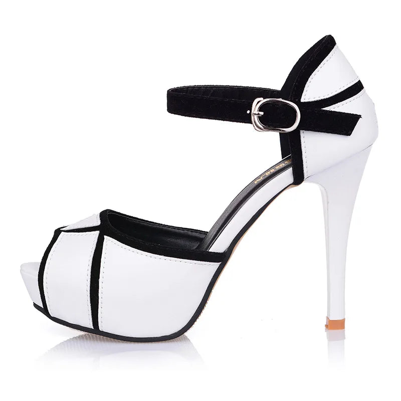Shoes for Women Summer Hollow Buckle Women's Fashion Peep Toe Fashion High Heels Classic Banquet Female Sandals 34-41