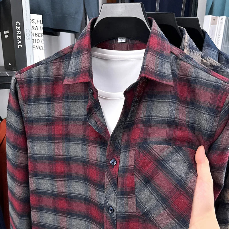 2025 Autumn New Men's Printed Striped Long Sleeved Shirt Casual Fashion Versatile Men's Top